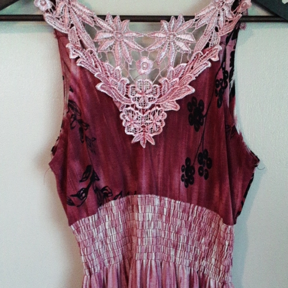 Pretty in Pink - Picture 3 of 3